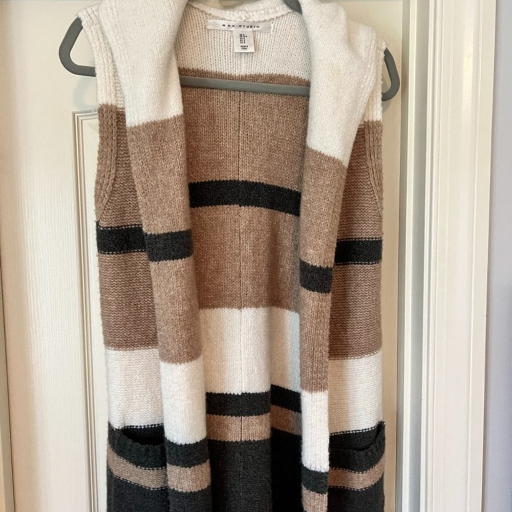 Max Studio Sleeveless Cardigan with Hood Sz S